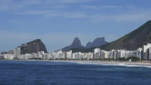 copacabana_zonaSulRiodeJaneiro_O Guia do verão na Zona Sul por quem vive o calor todo dia_